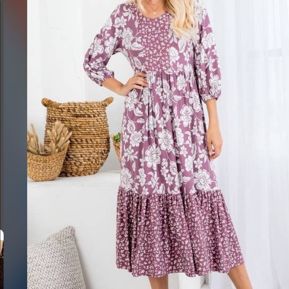 New Boutique Bohemian Dress - Picture 4 of 5